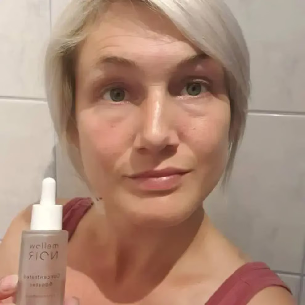 Kundin mit dem XTREME Brightening Booster