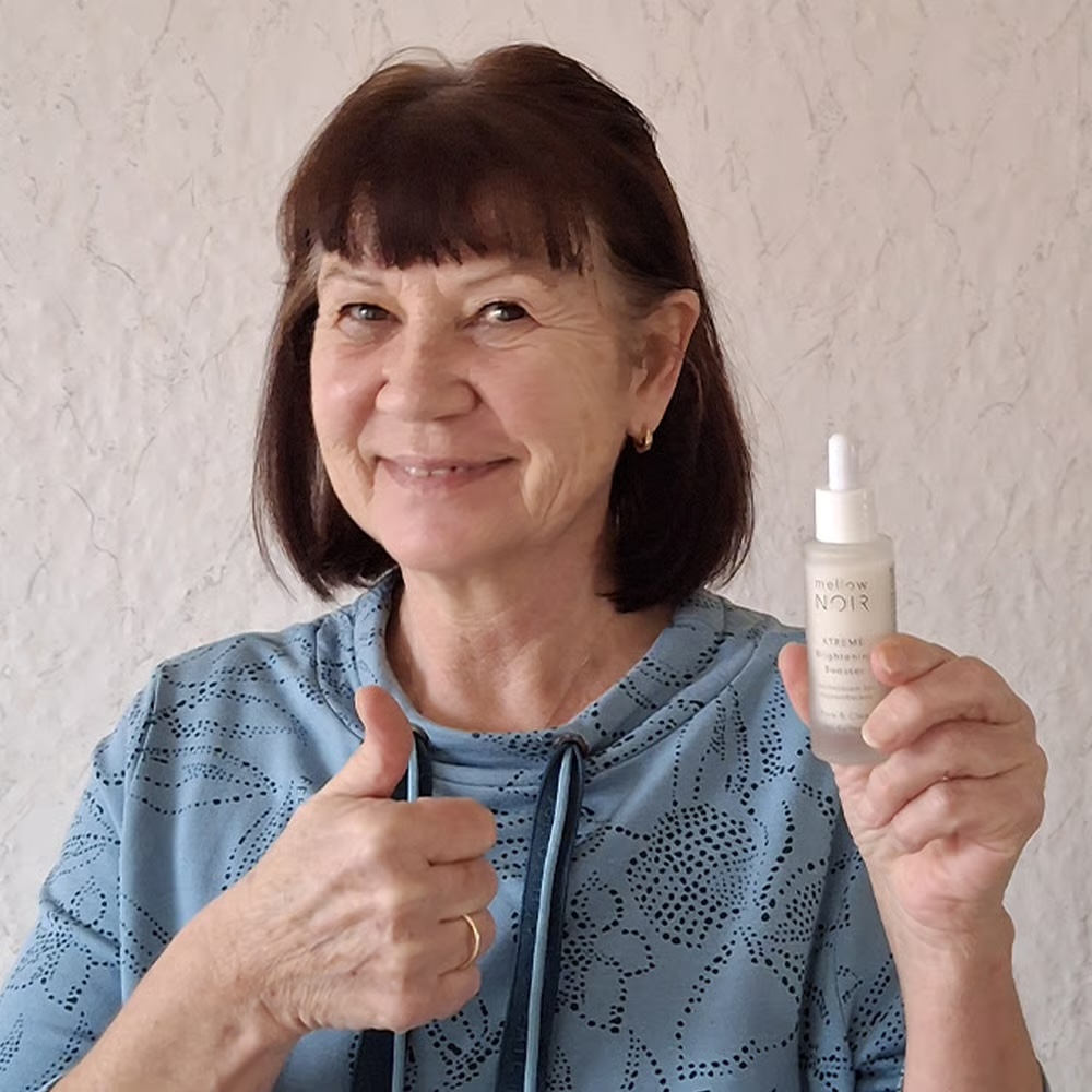 Kundin mit dem XTREME Brightening Booster