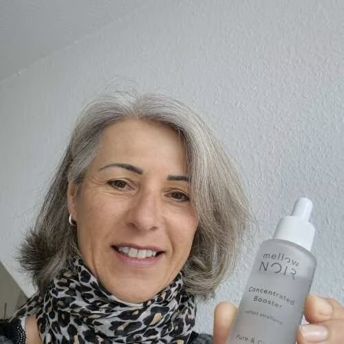 Kundin mit dem Concentrated Booster